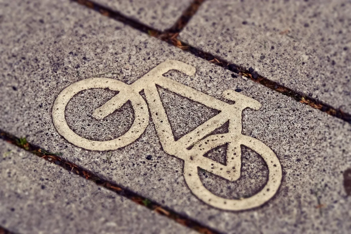 bicycle path, road sign, bicycle sign, road marking, cycle path, bicycle path, road sign, road sign, road sign, road sign, cycle path, cycle path, cycle path, c